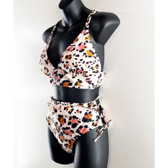 Hula Honey High Waisted Leopard Print Two Piece Bikini Swimsuit White XL - Picture 5 of 6
